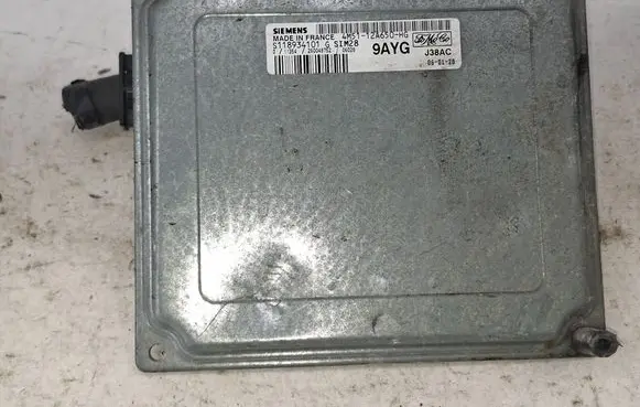 Ford Focus Engine control unit/module 4M5112A650HG 9AYG S118934101