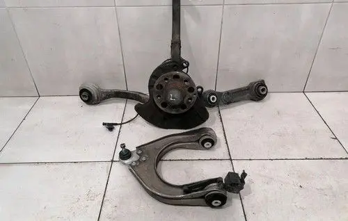 Mercedes-Benz E W211 Front wheel bearing hub A2303300320