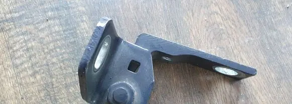 Ford Focus Front door upper hinge AM51U22800AD