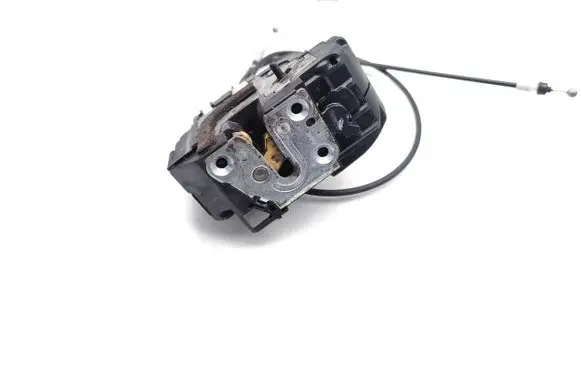 Nissan Pathfinder R51 Rear door lock