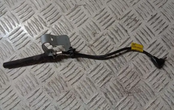 KIA Sorento Interior comfort aerial antenna 957902P000