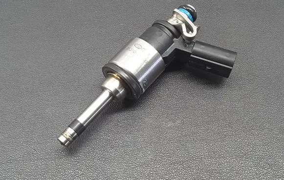 Hyundai i20 (BC3 BI3) Fuel injector 3531007100 20100540 9041090012