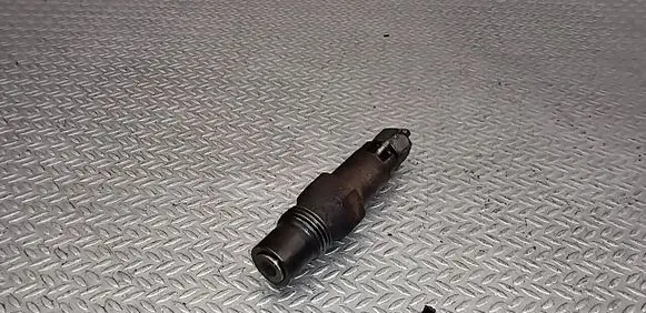 Ford Mondeo MK II Fuel injector LCR6705301E