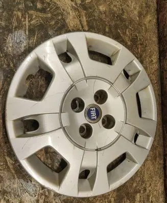 Fiat Doblo R15 wheel hub/cap/trim 51718117