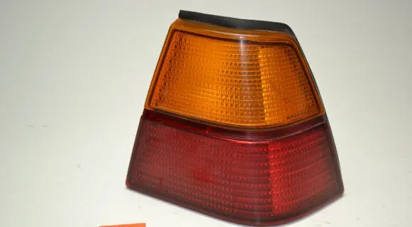 Volkswagen PASSAT B2 Rear/tail lights 321945112T