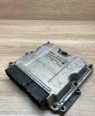 Chrysler Grand Voyager IV Engine control unit/module ECU P04727770AC 0281011281