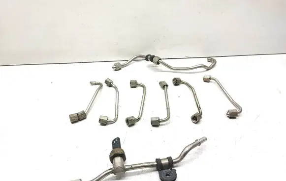 BMW 3 E92 E93 Fuel injector supply line/pipe 