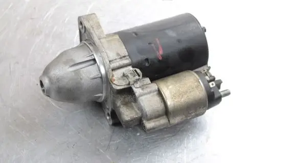 Mercedes-Benz E W211 Starter motor A0051513901