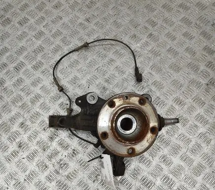 Renault Master III Front wheel hub 400148957R