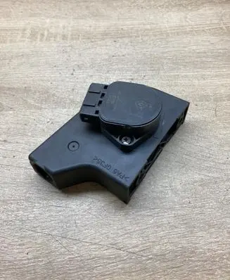 Renault Megane I Throttle position sensor 8200139458