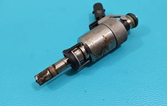 Audi A4 S4 B8 8K Fuel injector 06H906036J IMPRK1435614