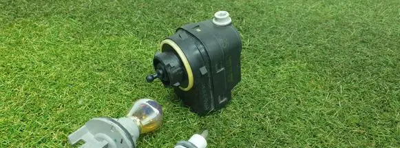 Peugeot 107 Headlight level adjustment motor 