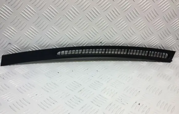 Mercedes-Benz R W251 Dashboard air vent grill cover trim A2518310060