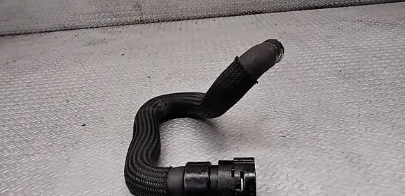 Volvo V60 Engine coolant pipe/hose 
