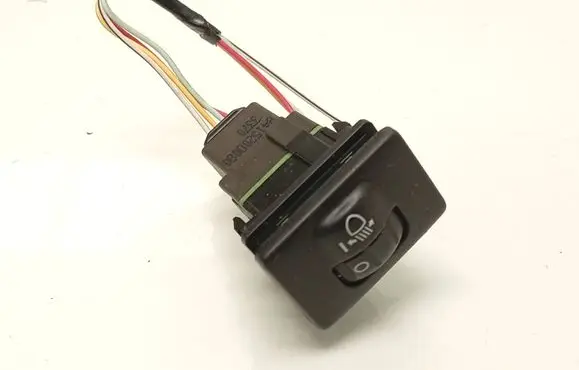 Toyota Yaris Headlight level height control switch 841520D080