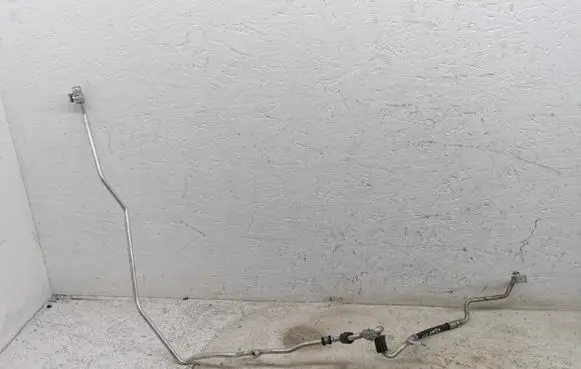 BMW 2 F46 Air conditioning (A/C) pipe/hose 64536832951