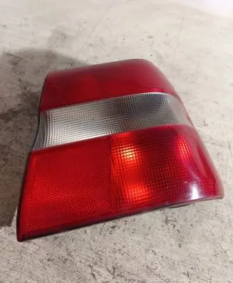 Volvo S70 V70 V70 XC Rear/tail lights 9151630 9151632 9601