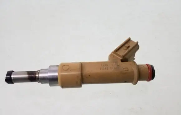 Toyota Corolla E140 E150 Fuel injector 232500T020 130032524