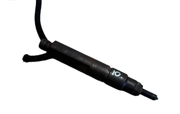 Skoda Octavia Mk1 (1U) Fuel injector 028130202P