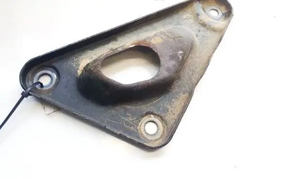 Opel Zafira A Engine mounting bracket 