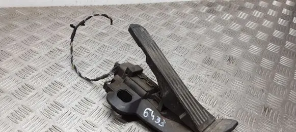 Volkswagen PASSAT B6 Accelerator throttle pedal 1K2721503M