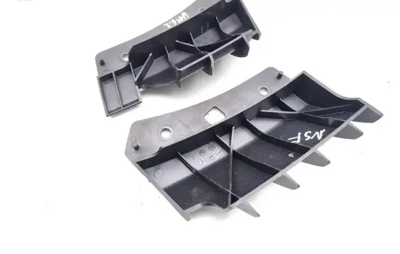 Tesla Model 3 Front bumper mounting bracket 108416900B