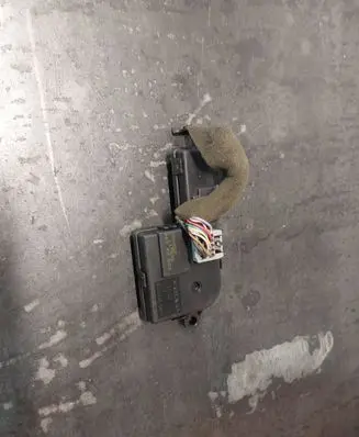 Volvo V70 Sunroof control unit/module 9483102