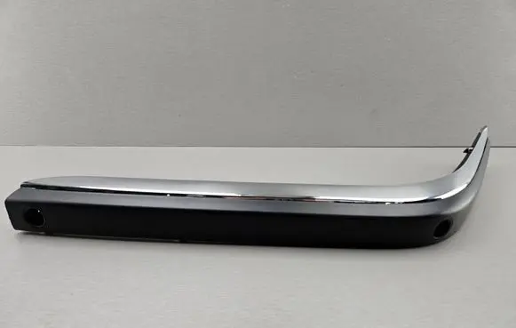 BMW 7 E38 Front bumper splitter molding 8170555 51118170555 8125437