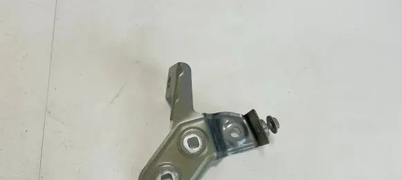 BMW i4 Fender mounting bracket 7486804 50157