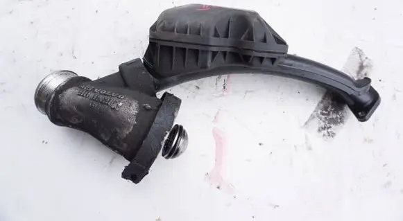 Front wheel hub spindle knuckle