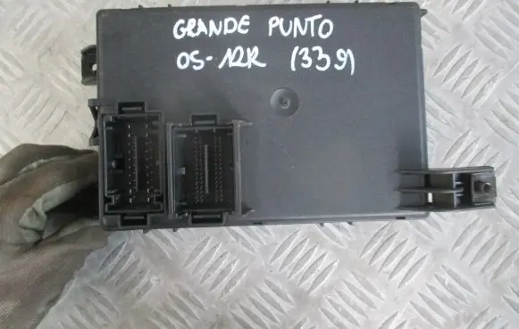 Fiat Grande Punto Fuse box set 517986150