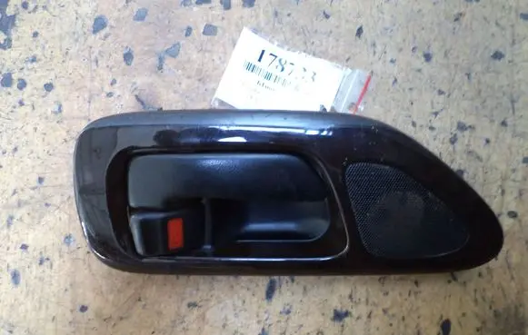 Toyota Avalon XX10 Front door interior handle
