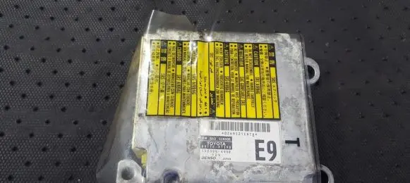 Toyota Prius (XW20) Airbag control unit/module 8917047390 89170-47390