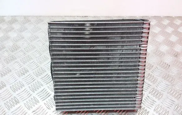 Volkswagen Caddy Air conditioning (A/C) radiator (interior) 1K0820679