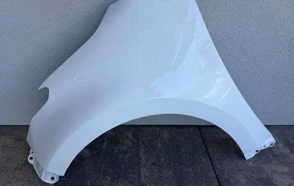 Toyota Yaris XP210 Fender YARISIV