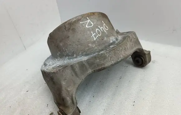 Peugeot 407 Coil spring mount 047035 06199N33
