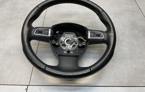 Audi A3 S3 8P Steering wheel 8R0419091F