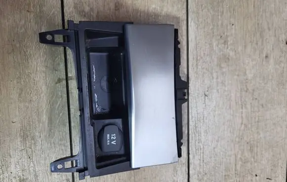 Mercedes-Benz C W204 Ashtray (front) A2046801350