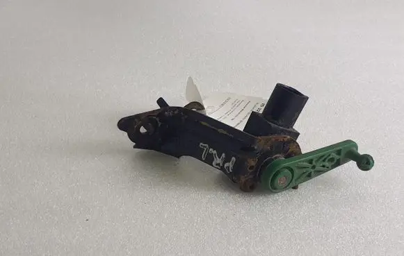 Headlight/headlamp level sensor