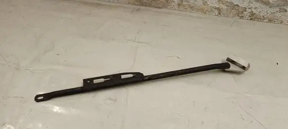 Volvo XC90 Radiator support slam panel bracket 31651561