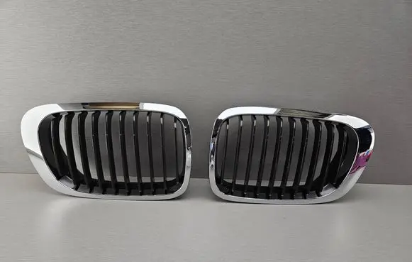 BMW 3 E46 Front bumper upper radiator grill 8208683 8208684 51138208683