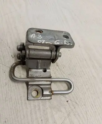 Audi A3 S3 A3 Sportback 8P Rear door lower hinge 4833412