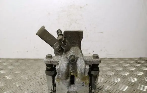Suzuki SX4 S-Cross Rear brake caliper