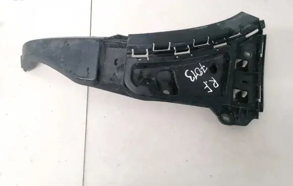 Volvo XC90 Front bumper mounting bracket 08620564
