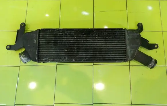 Citroen C-Crosser Intercooler radiator 