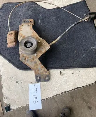 Hyundai H-1, Starex, Satellite Tie down hook / loop 