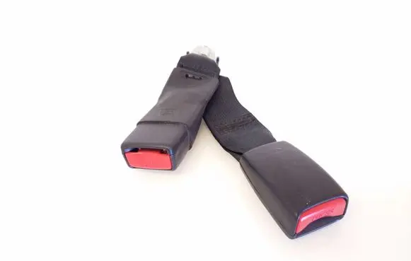 Mazda CX-7 Middle seatbelt buckle (rear) M4231 101105BF