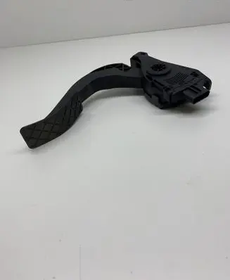 Audi A6 S6 C6 4F Accelerator throttle pedal 8K1723523 6PV00950501