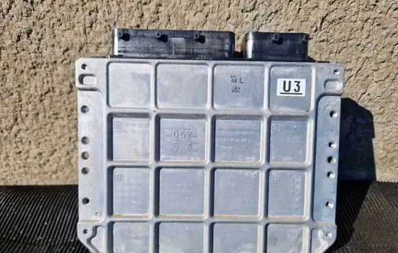 Toyota Prius (XW30) Engine control unit/module 8966147280 2753007394