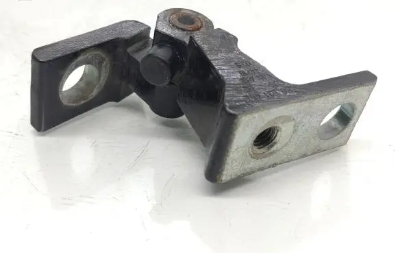 Volkswagen Cross Polo Front door lower hinge 7N0831402